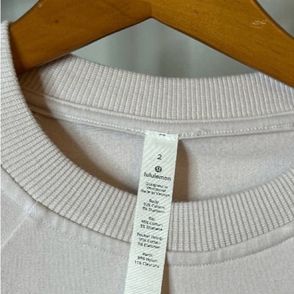 Lululemon Light Chrome Scuba Crewneck/ Sweatshirt w/ Pockets| EUC!!!💜 - Picture 10 of 11